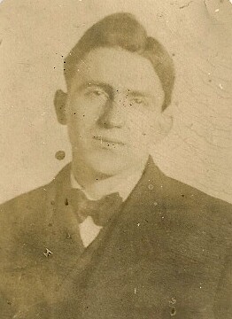Frank Hale Carpenter Rust 